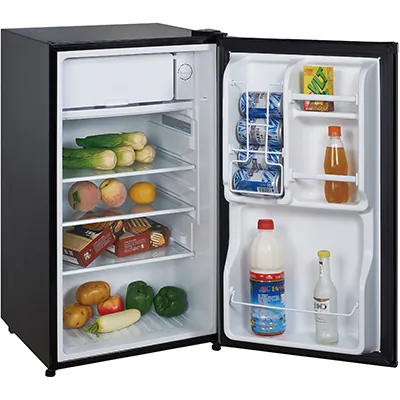 Magic Chef MCBR350B2 — 3.5 cf. Compact Fridge Black