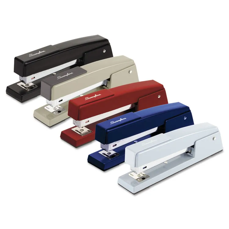 ACCO Brands SWI 74708 — Swingline 747 Classic Stapler - 20 Sheets Capacity - 210 Staple Capacity - Full Strip - 1/4 Staple Size - Sky Blue