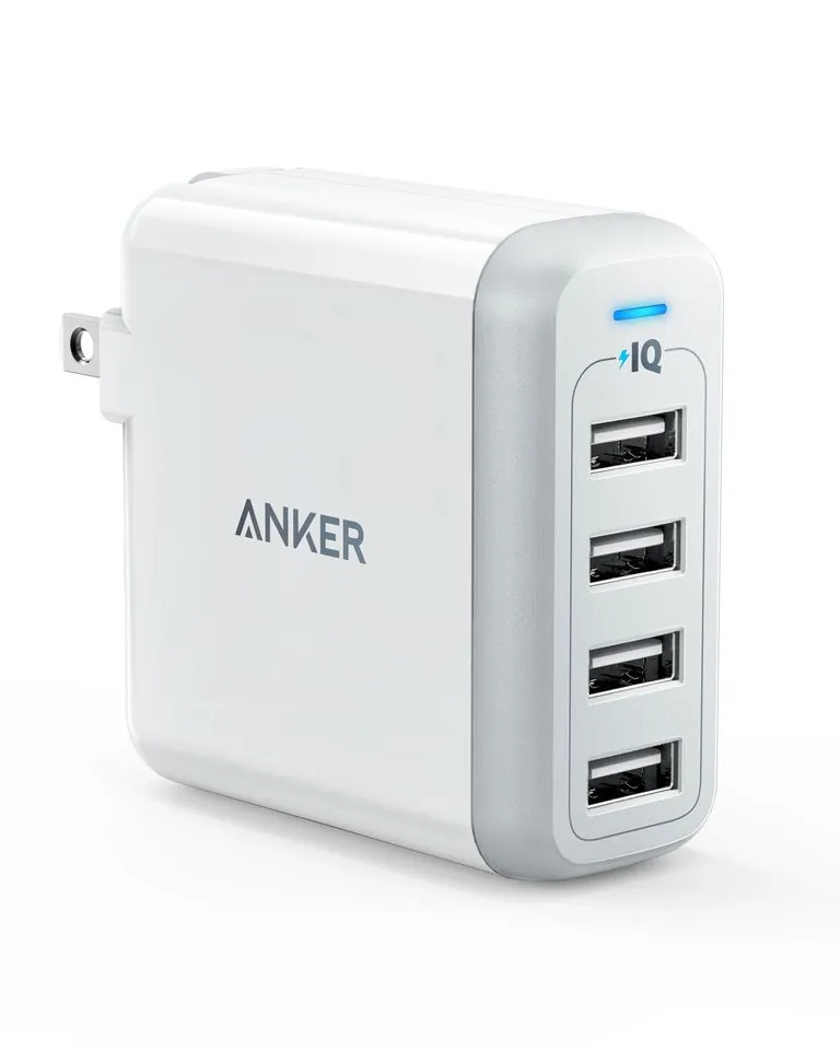 Custom America 996ED040000039 — Compact USB Wall Charger with Fast Charging Technology
