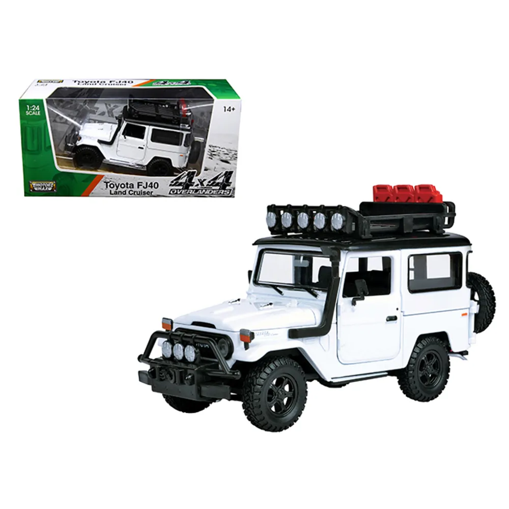 Motormax 79137wt — 1/24 Scale Toyota FJ40 Land Cruiser Diecast Model - White