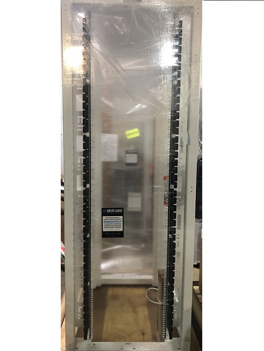 GREAT LAKES Case & Cabin GL450EX-3042-MIB - Great Lakes 45U 30 W X 42 D Server Enclosure Rack White GL45