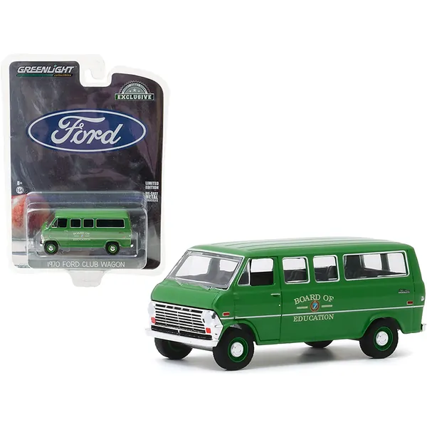 Greenlight 30170 — Greenlight 1/64 Diecast 1970 Ford Club Wagon Van - Green