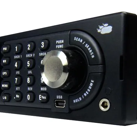 Uniden BCD996P2 — Uniden(R) BCD996P2 TrunkTracker V Digital Mobile Scanner