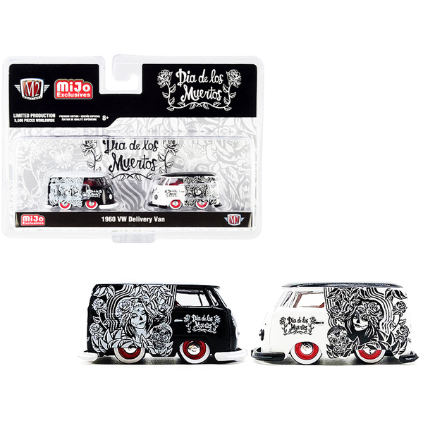 M2 38100-MJS02 - 1959 Volkswagen Microbus Deluxe U.S.A. with Roof Rack with T