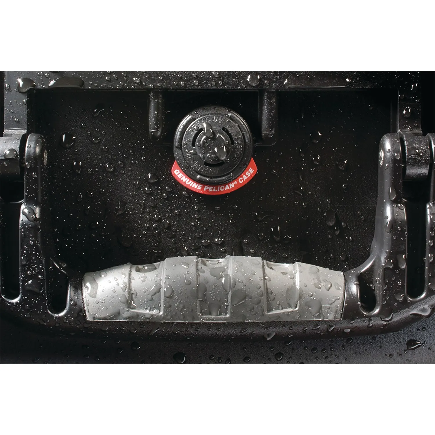 Pelican Products 1400-000-110 — Pelican 1400 Case - Military Grade Foam Protection, Black