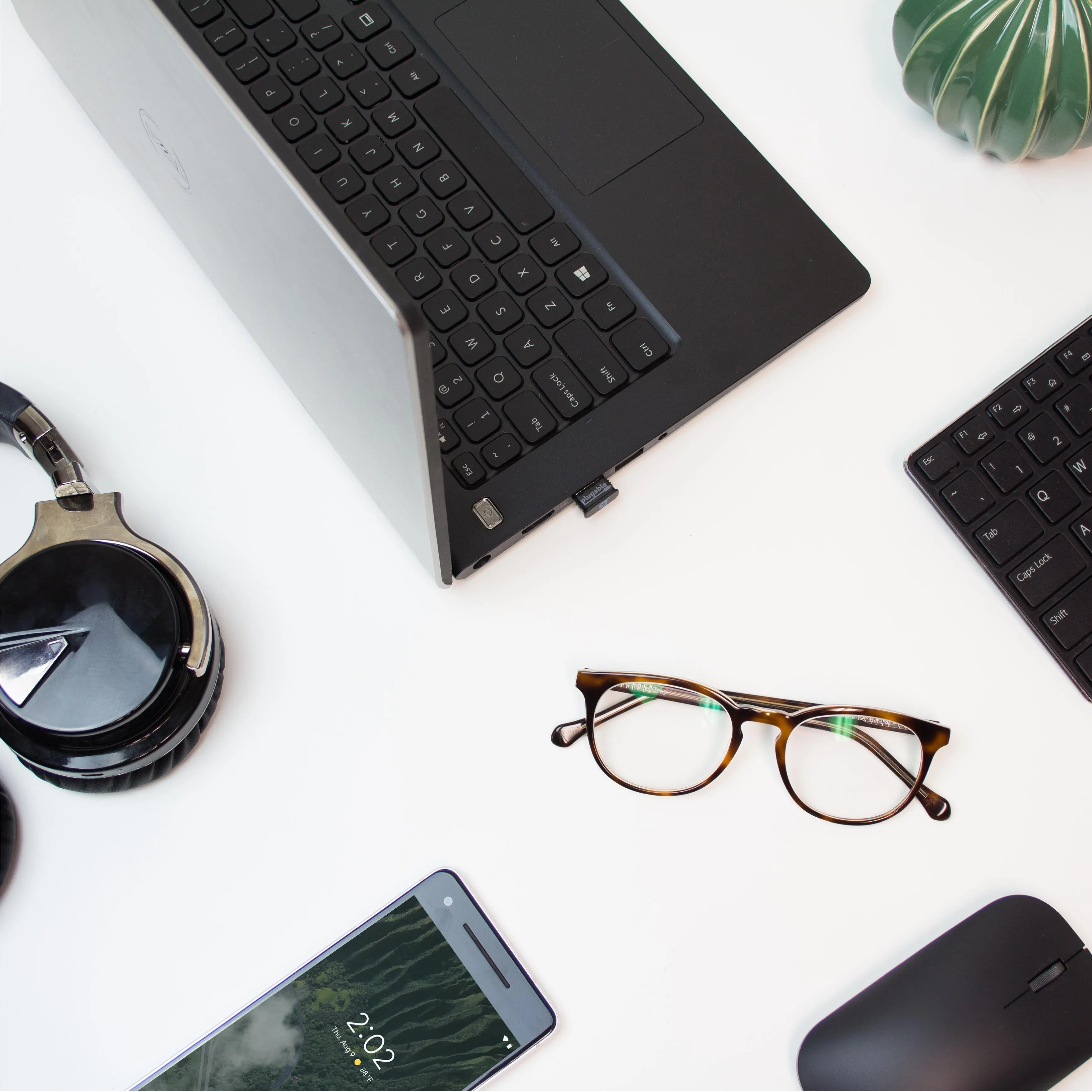 Plugable Technologies USB-BT4LE — PLUGABLE USB BLUETOOTH 4.0 LOW ENERGY MICRO ADAPTER (COMPATIBLE WITH WINDOWS 10,