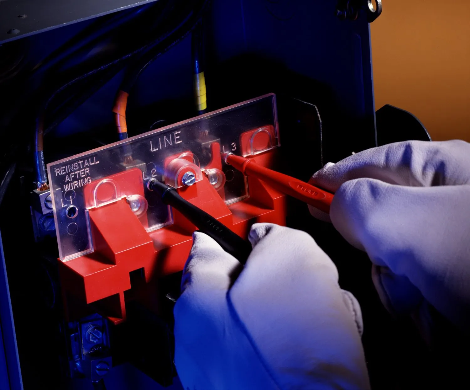 Fluke Networks TP1 — Slim-Reach Flat Test Probes for Electrical Testing