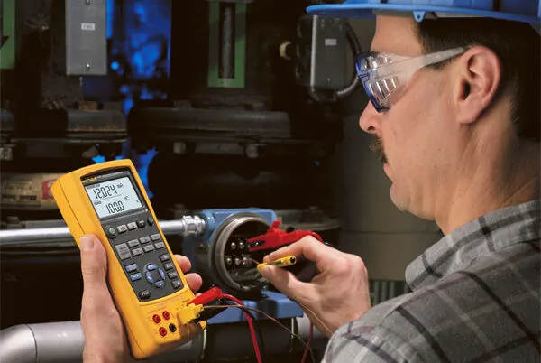 Fluke Networks FLUKE-725 US — Multifunction Calibrator Meter Test Leads Set