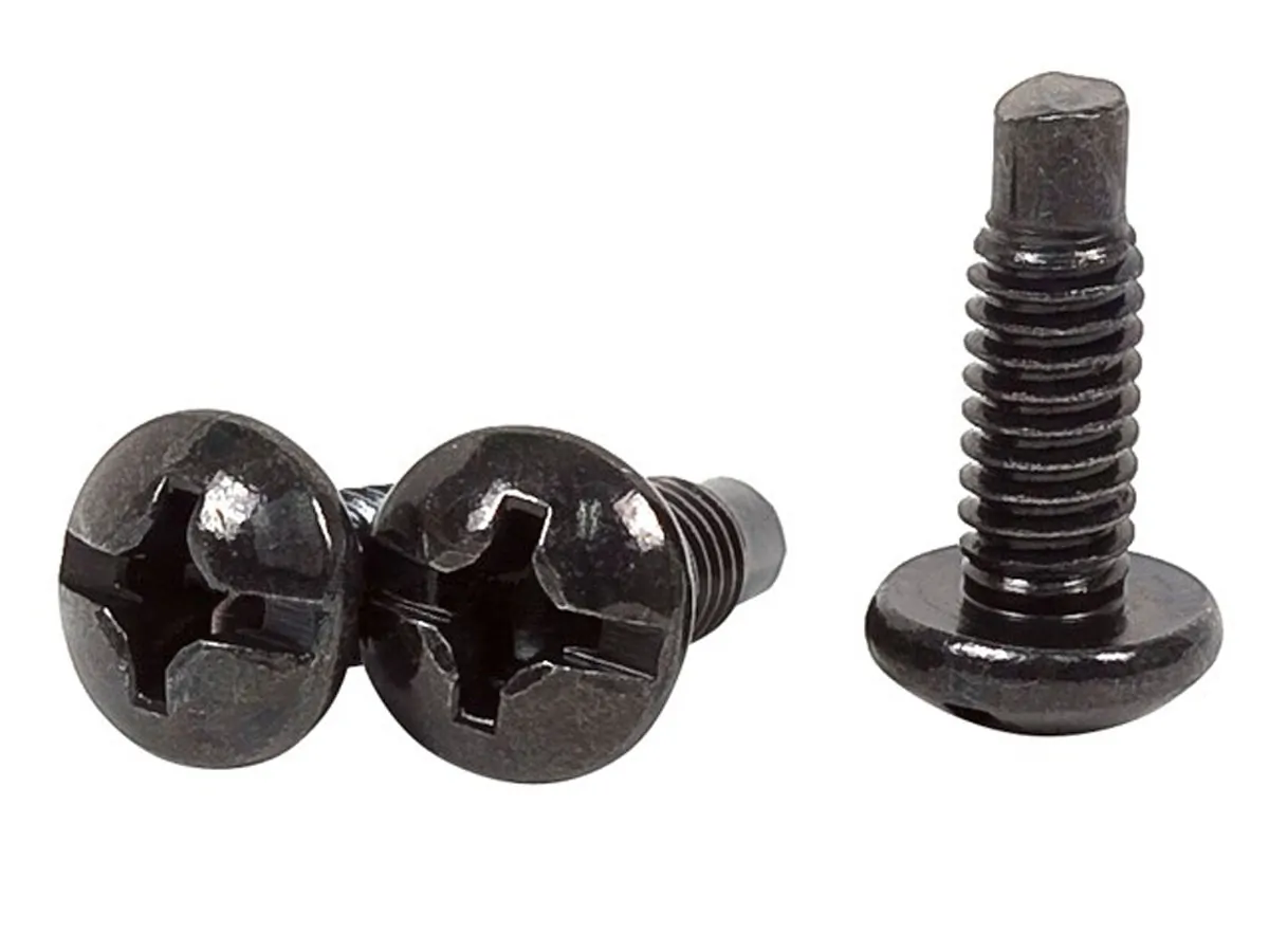 Monoprice 8622 — THESE SCREWS ARE FOR USE WITH EQUIPMENT/RELAY RACKS THAT ARE TAPPED FOR 12/24 SC
