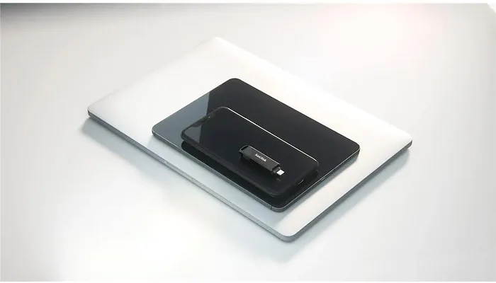 Western Digital-SDIX70N-064G-AN6NN