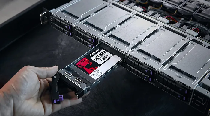 KINGSTON-SEDC600M/3840G