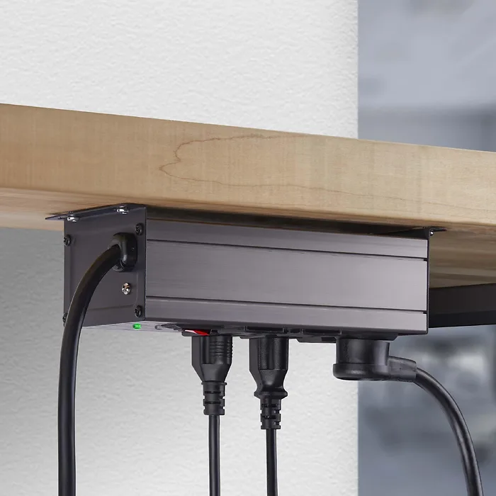 STARTECH-6N515S8-POWER-STRIP