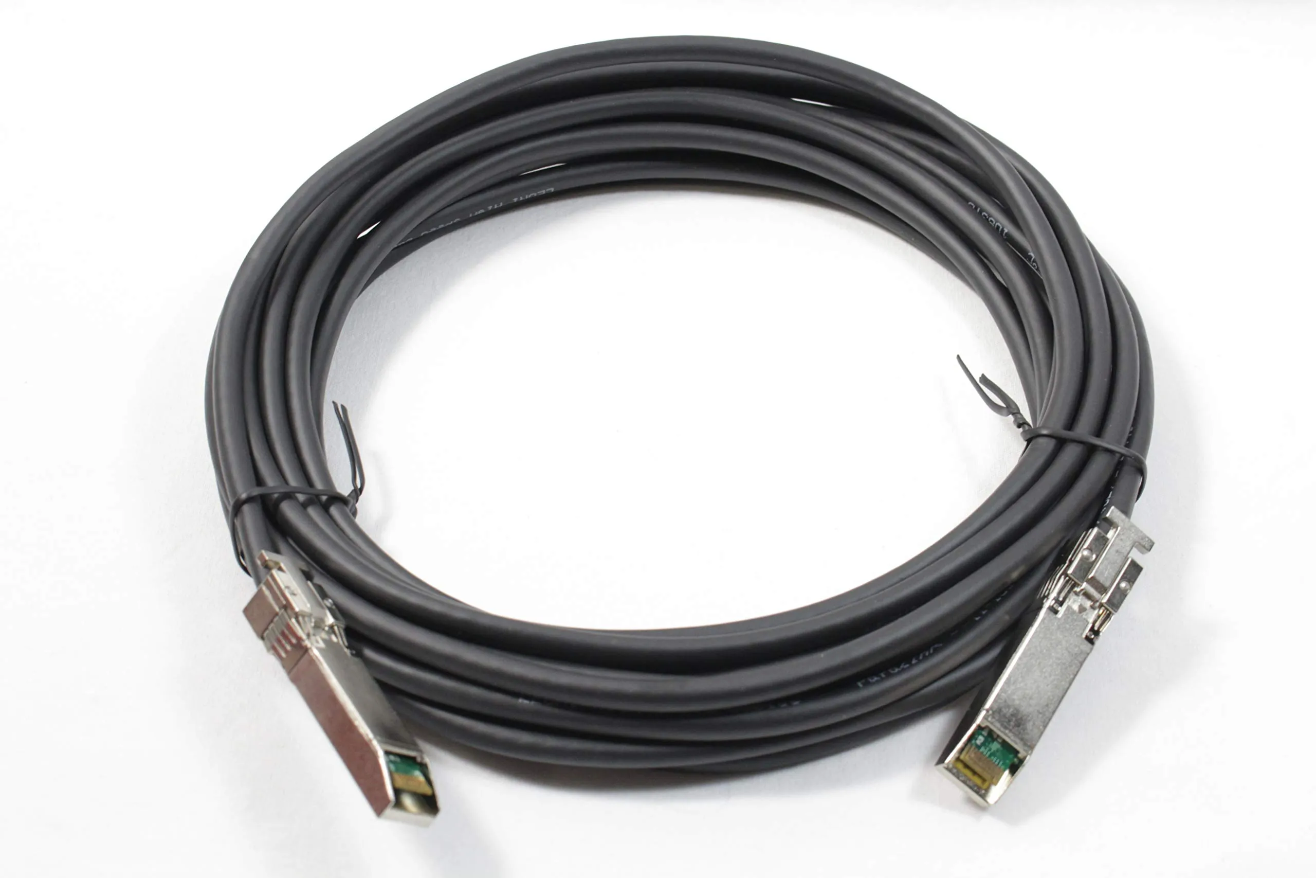 JUNIPER EX-SFP-10GE-DAC-7M — Juniper Direct Attach SFP+ Twinax Cable - 23ft