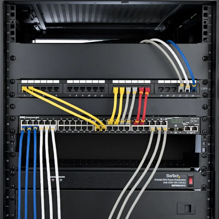 STARTECH-NLWH-75F-CAT6A-PATCH