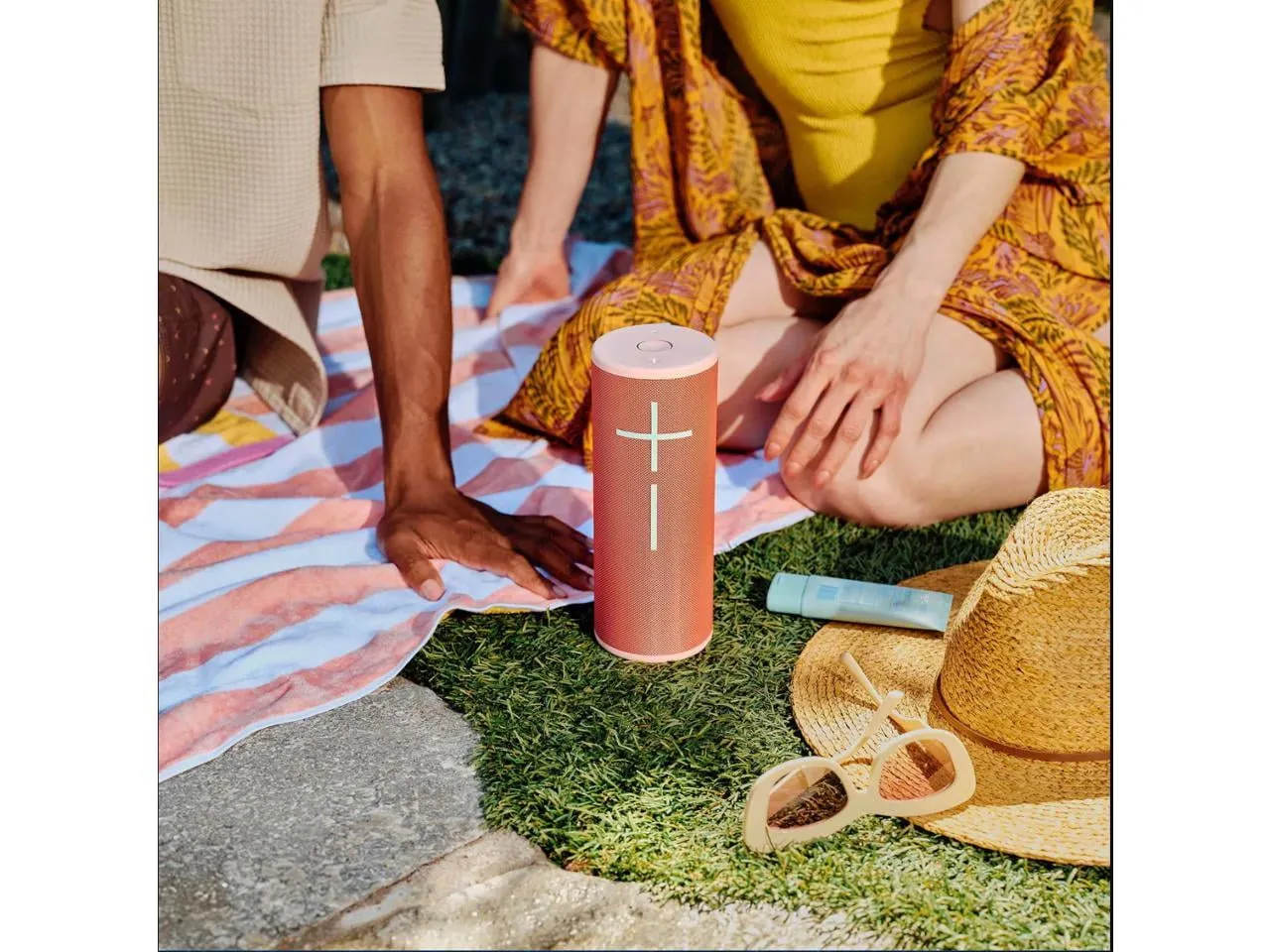 Logitech 984-001994 — ULTIMATE EARS MEGABOOM 4 WIRELESS BLUETOOTH SPEAKER - RED