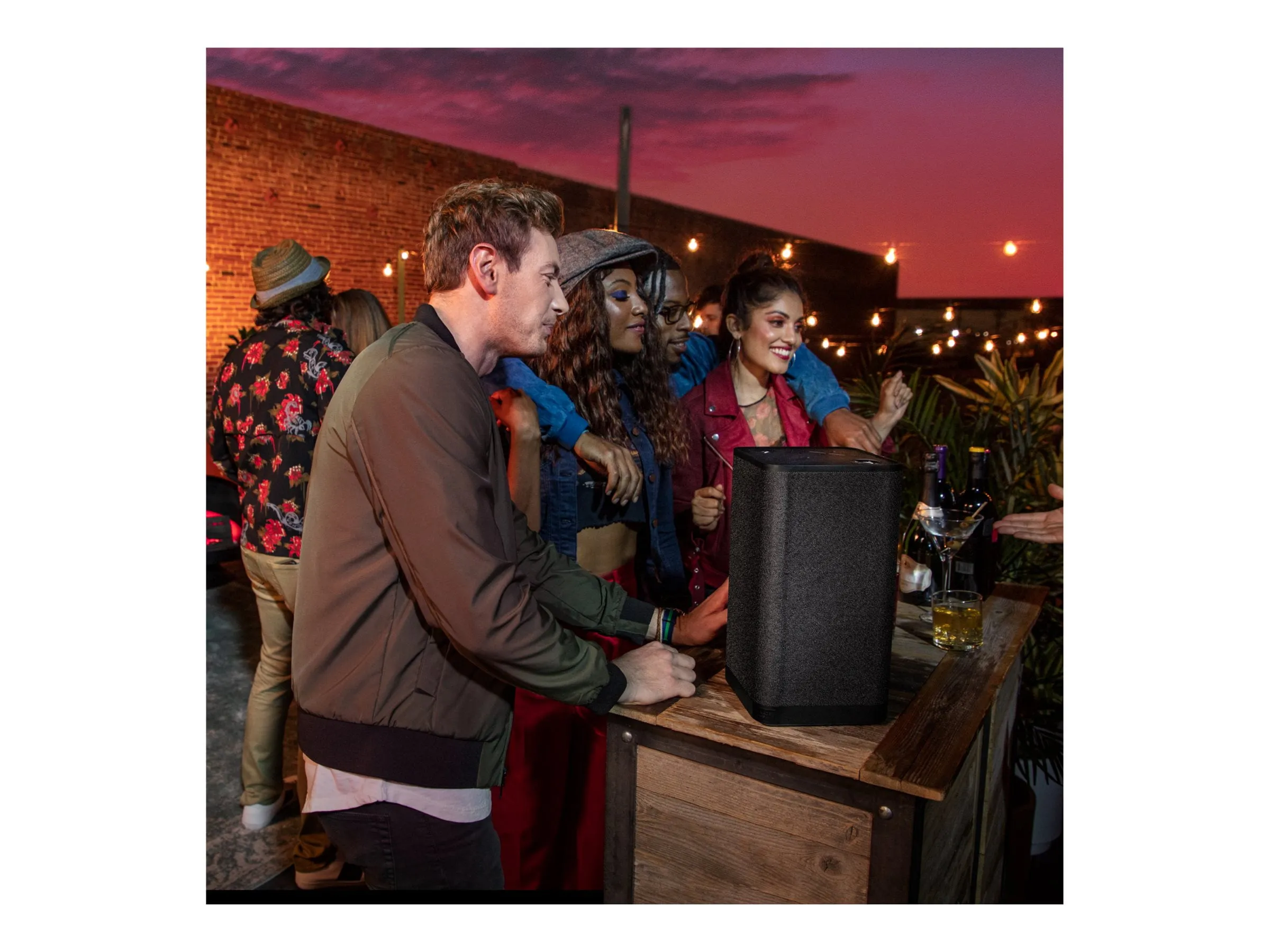 Logitech 984-001954 — Ultimate Ears Hyperboom Portable Wireless Speaker