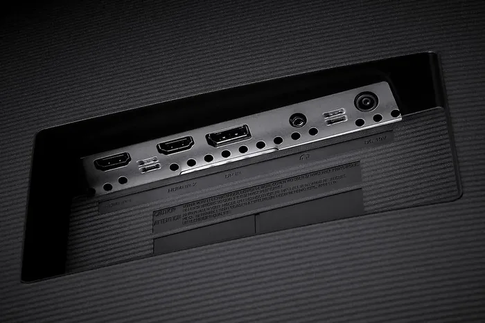 SAMSUNG-LU32J590UQNXZA