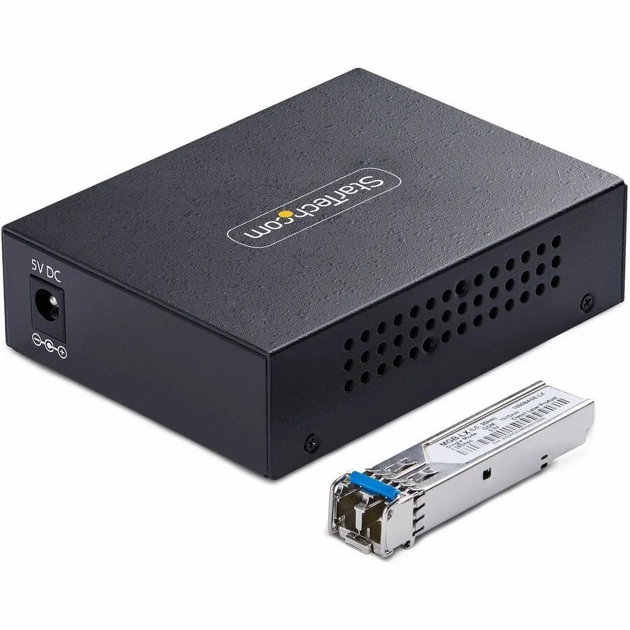 STARTECH MCM1110SMLC40 — GIGABIT ETHERNET COPPER-TO-FIBER MEDIA CONVERTER, SM LC, 40KM, 10/100/1000 MBPS,