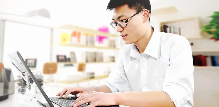 Western Digital-WDS200T2G0A-00CMW0