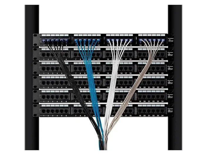STARTECH-NLWH-25F-CAT6A-PATCH