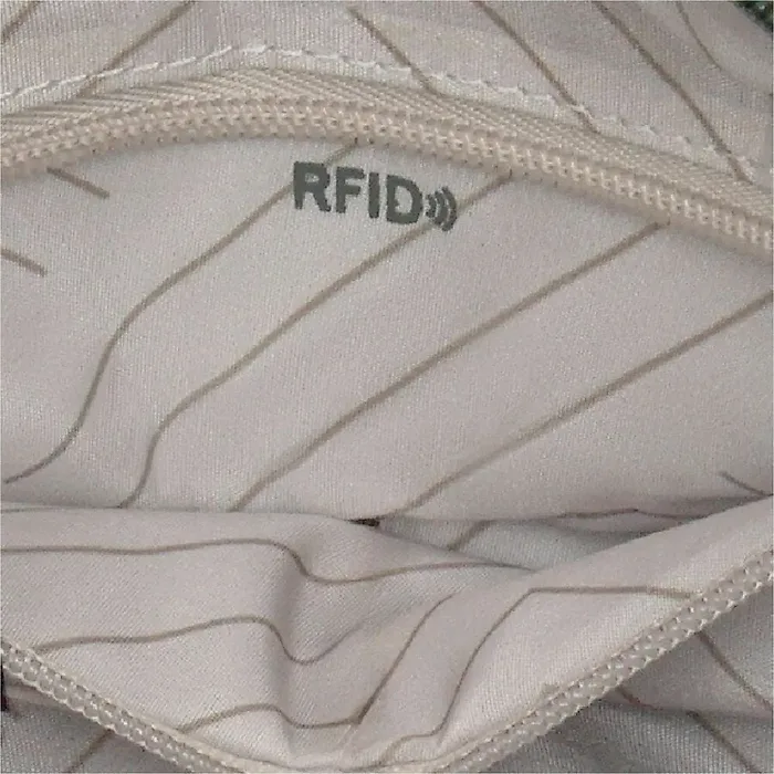 Parfums Des Champs-OB-408-BLACK