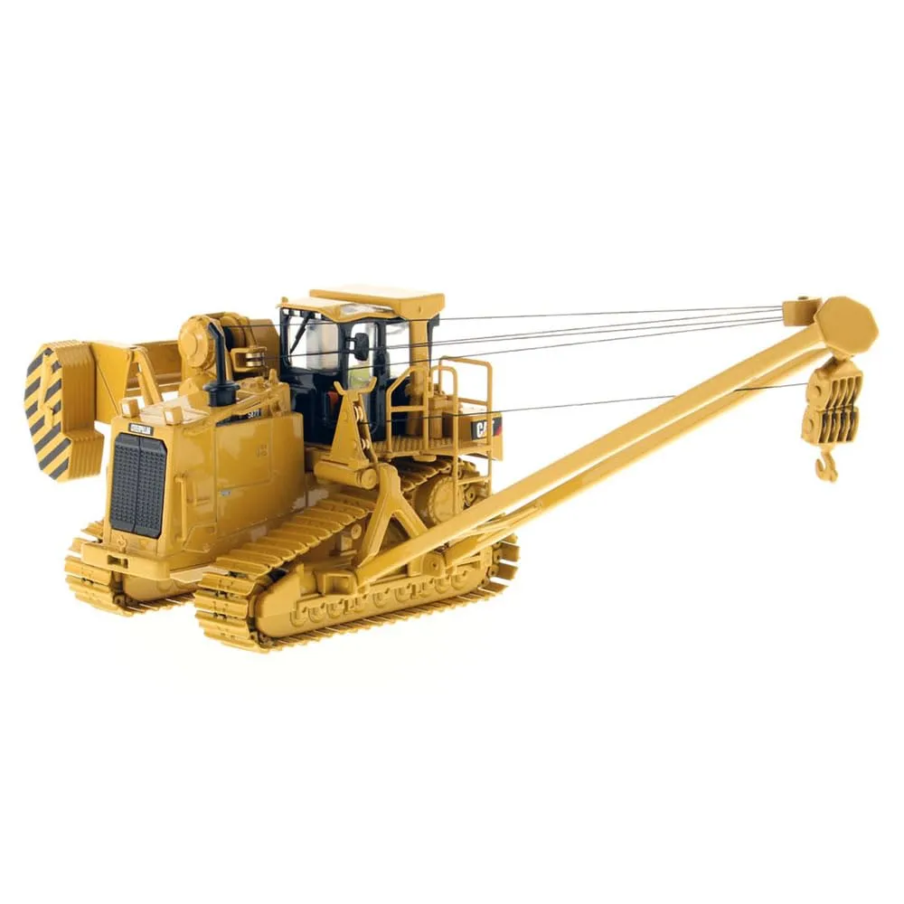 Diecast Masters 85272C — CAT Caterpillar 587T Pipelayer with Operator "Core Classics" Series 1/50 Diecast Model by Diecast Masters
